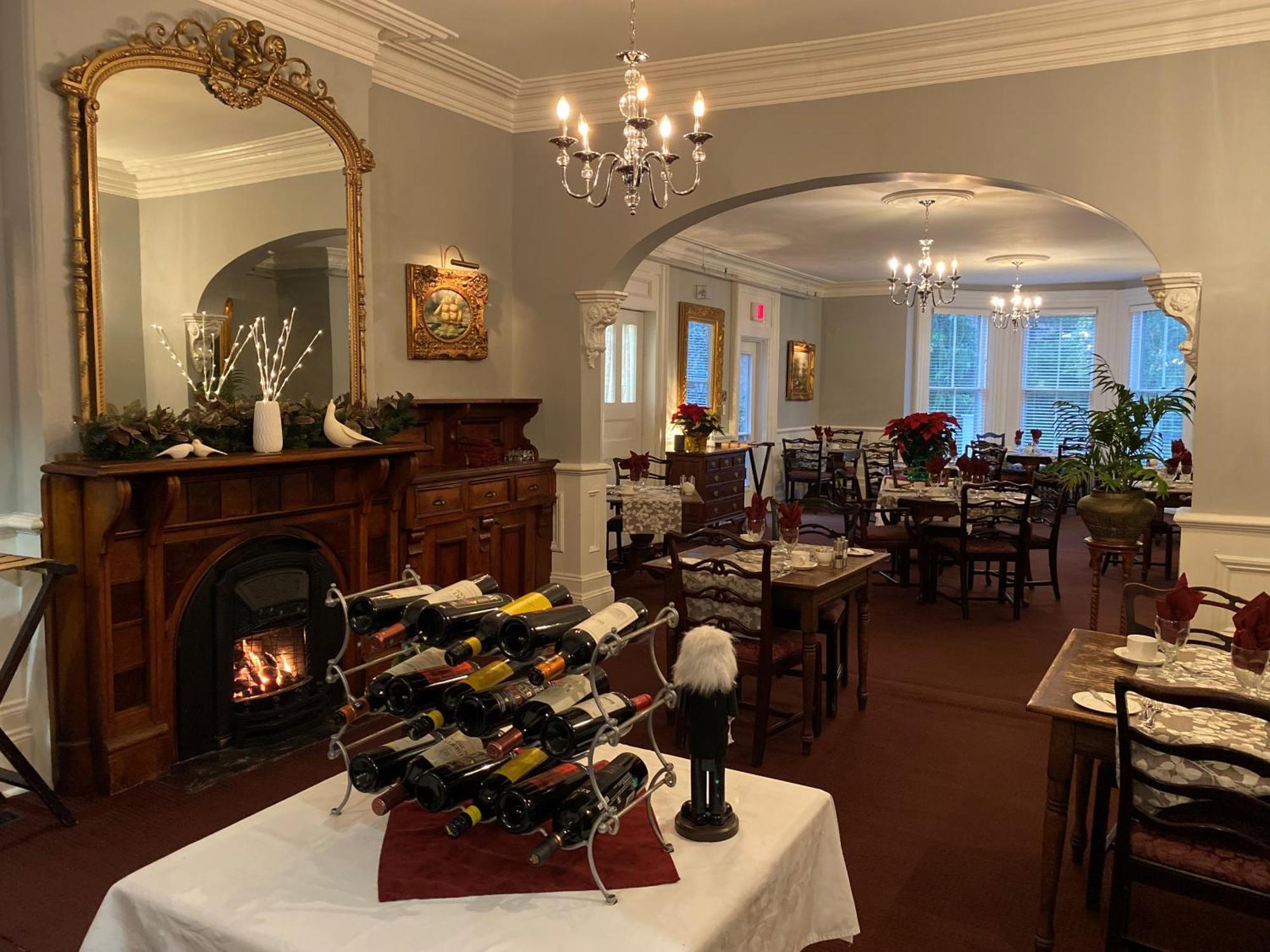 Blomidon Inn Wolfville Bagian luar foto