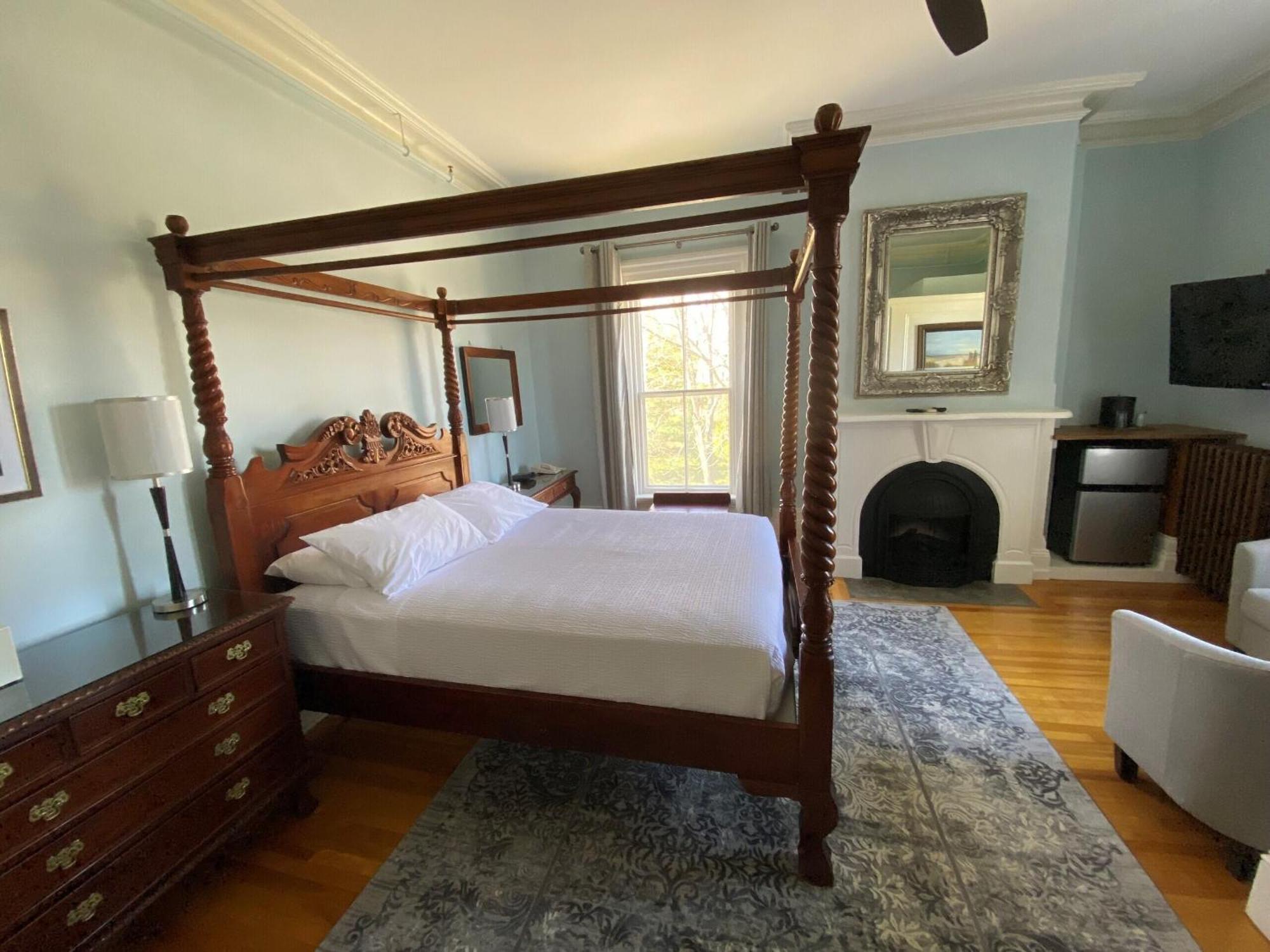 Blomidon Inn Wolfville Bagian luar foto
